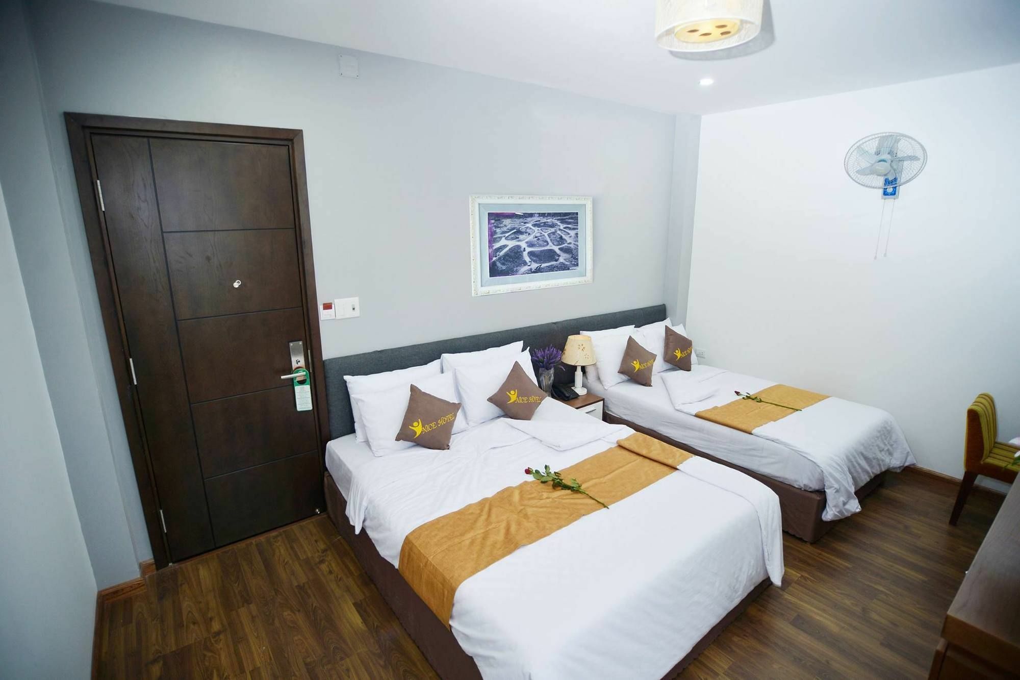 Nice De Paris Hotel Da Nang Bagian luar foto